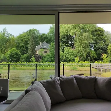 Comfortable Modern In *
